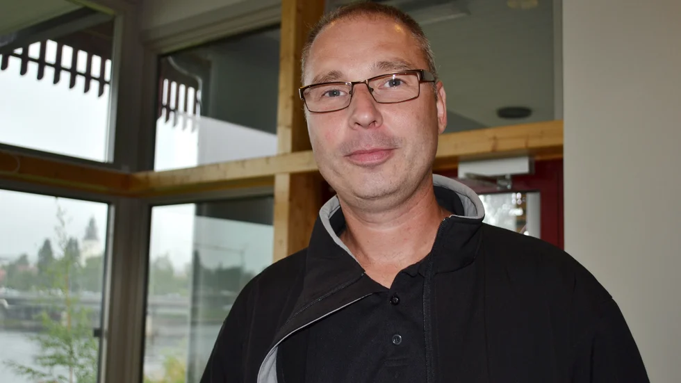 – Det blev intensivt att på så kort tid utveckla ett glasparti i trä med denna höga säkerhetsklassificering, berättar Fredrik Nystedt, SSC Klingan.
