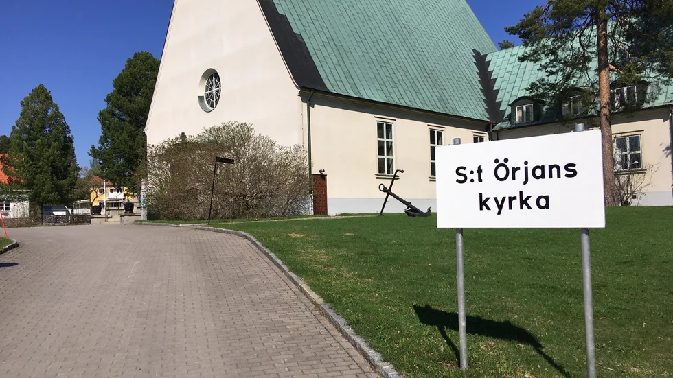 Oenighet i församlingen. ”Upprörande av kyrkoherden bjuder in Oasrörelsen”, säger Sten-Arne Burman, kyrkorådets ordförande. 