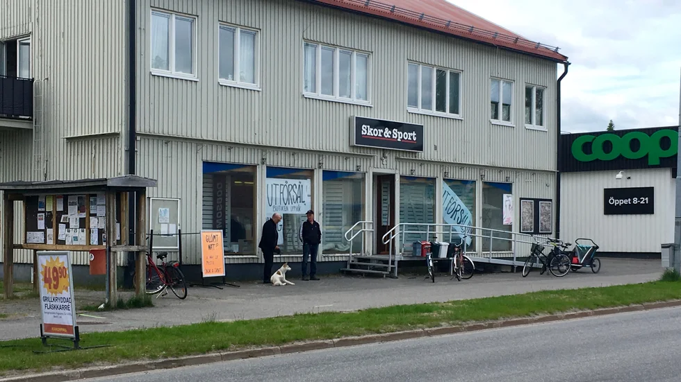 Det har varit ett stort tryck hos Skor & Sport sedan utförsäljningen startade på måndagen.