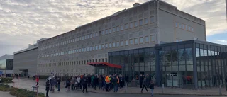 Fabrikslokaler fick utrymmas efter brand: "Alla har fått gå ut"