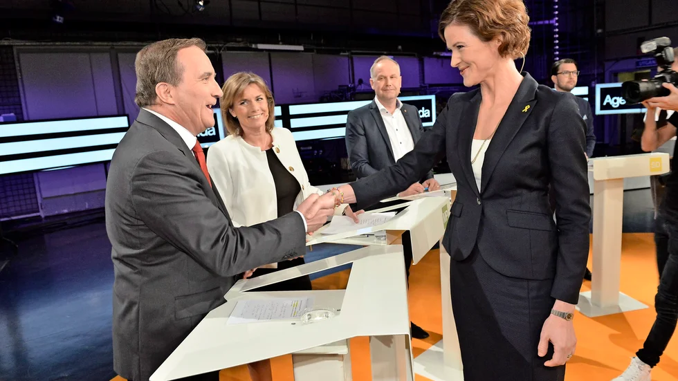 Höger/vänster-dimensionen. Fördelningsfrågorna kommer aldrig att förpassas till en biroll på den politiska scenen. Foto: Jonas Ekströmer/TT.