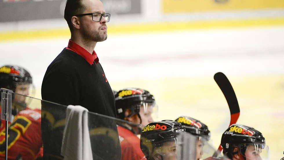 Fokuserad. Sportgruppens Tobias Carlsson, tidigare tränare, är riktigt nöjd med Lejons lagbygge.