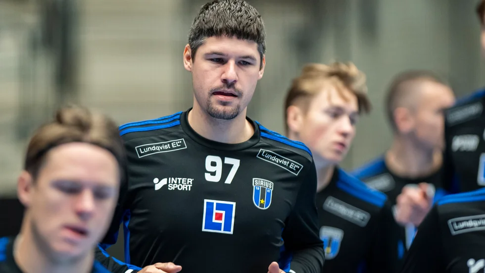 Fredrik Edholm blev tvåmålsskytt när hans Sirius skrällde och tog två poäng borta mot Mullsjö.