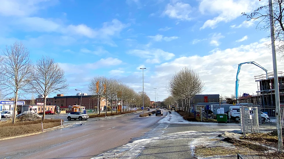 En rondell ska enligt förslag byggas på Doktor Westerlunds gata, vid gamla Arlahuset, med byggstart till hösten. Trafiksituationen kommer bli rörig i Enköping även i år med många gatuarbeten.