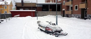 Nicklas fick sin snöskoter lappad