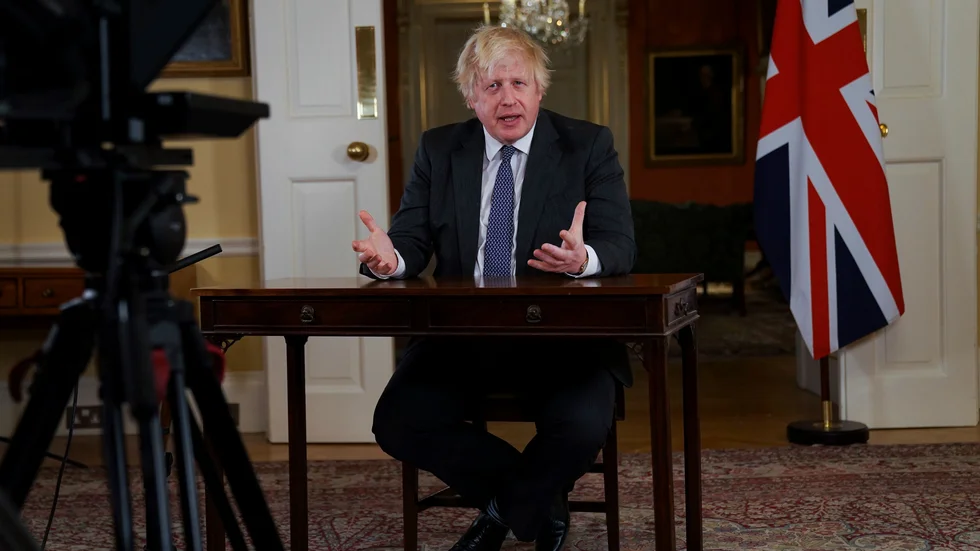 Storbritanniens Boris Johnson håller tal till nationen om coronapandemin.