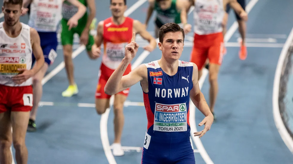 Jakob Ingebrigtsen var först över mållinjen men diskvalificerades i efterhand.