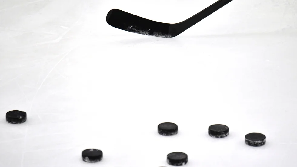 Åker/Strängnäs hälsar en före detta spelare välkommen in i tränarstaben.