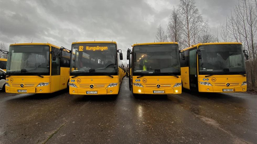 Skapa en busslinje mellan Österfärnebo – Hedesunda – Ärligbo – Tärnsjö – Gysinge med 6-7 dagliga turer året runt, föreslår Helena Lindstedt, Rås Lennström och Maud Norell.