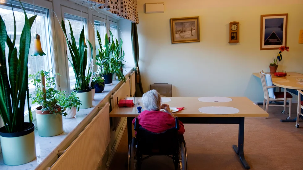 "Den dominerande orsaken till detta är just depression. Många äldre har ett behov av att få tala om existentiella frågor, men också om tidigare händelser i livet och den ökade sårbarheten som kommer med åldern."

 