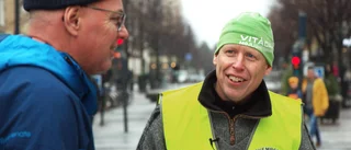 Folkinitiativets valstuga på plats på Storgatan