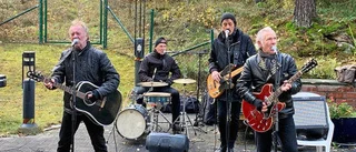 The Boppers turnerar på äldreboenden