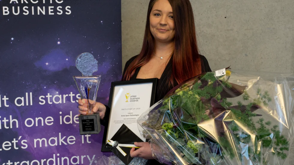 Sandra Nilsson från Arctic Space Technologies tog mot priset för Årets startup 2020.