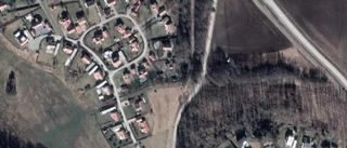 Nya ägare till fastigheten på Timotejvägen 6 i Bredsand, Enköping - prislappen: 5 150 000 kronor