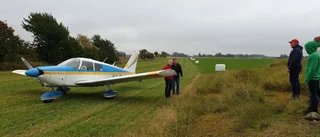 Än kan planen landa på 100-åriga flygplatsen 
