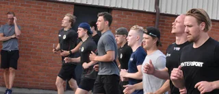 Nu är hockeysäsongen igång: "Truppen känns spetsigare"
