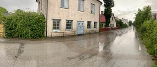 "Det splashar upp vatten på andra våningen"