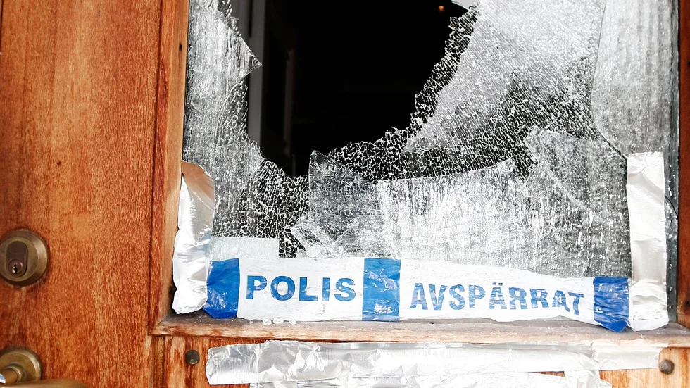 Tre inbrott och ett inbrottsförsök drabbade villor i Grillby på tisdagskvällen. 