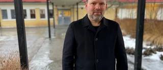 Gymnasiet återgår etappvis till skola i skolan