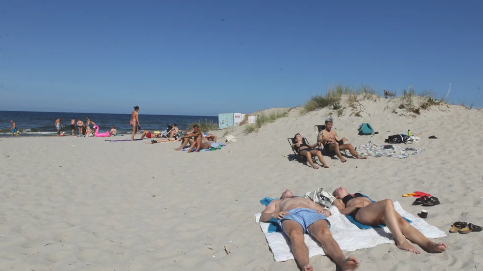 Måndagen lär bli en någorlunda lämplig dag för att åka till stranden. Sedan ser vädret ut att bli sämre.