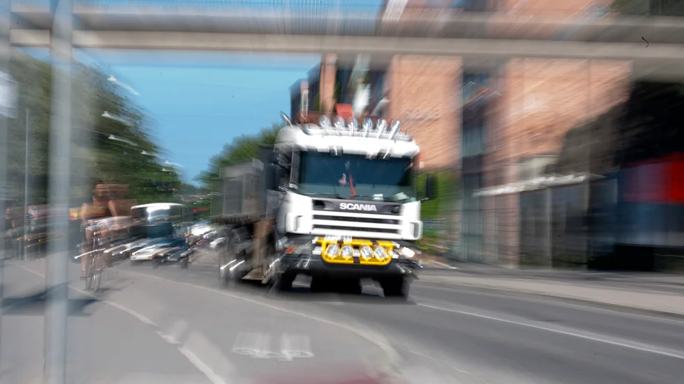 Ett Knivstabolag krävs på sanktionsavgift av Transportstyrelsen.