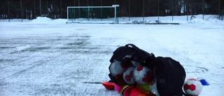 Snövädret sätter stopp för fotbollslagen