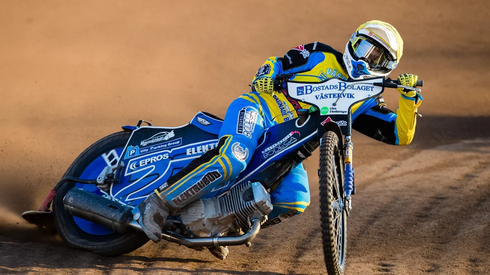 Krzysztof Buczkowski, här i Västerviks dress, som tog SM-guld med Smederna 2018 blir den sista pusselbiten i Eskilstunalagets trupp till den kommande säsongen. 