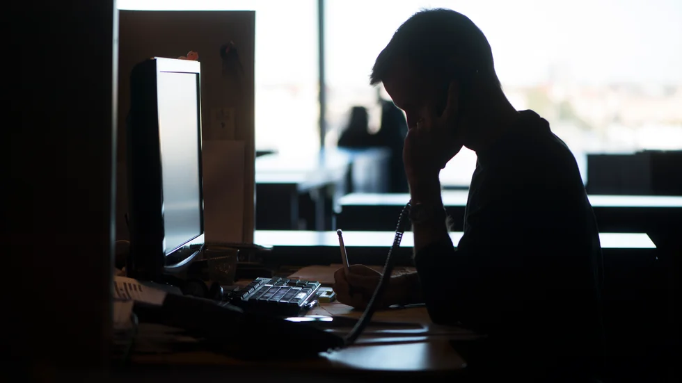 Vadstena Sparbank varnar för bedragare efter att kunder fått bedrägerisamtal under tisdagen.