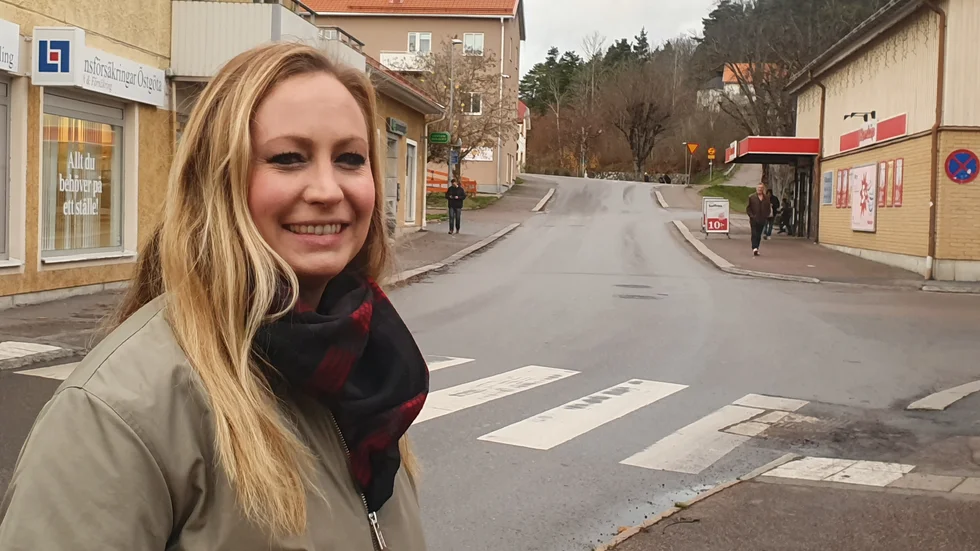 Undersköterskan Åselill Gighorn är positiv till beskedet. "Ska man försöka hindra smittspridningen så måste man göra någonting. Så jag tycker det är bra". Beskedet påverkar inte henne så mycket: "Jag är inte i så stora sammankomster särskilt ofta", säger Åselill Gighorn som jobbar på äldreboende.