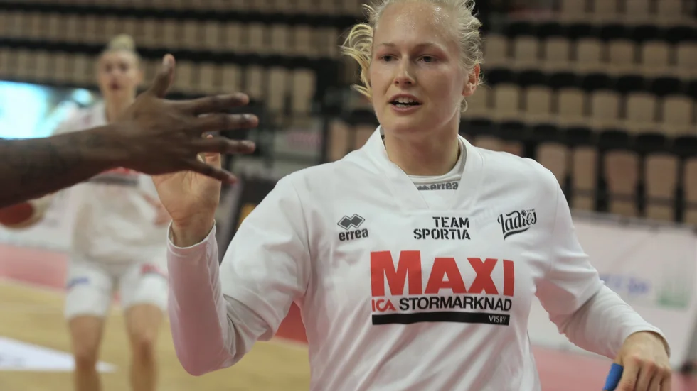 Annie Kjellberg har inte spelat sedan i oktober på grund av körtelfeber.