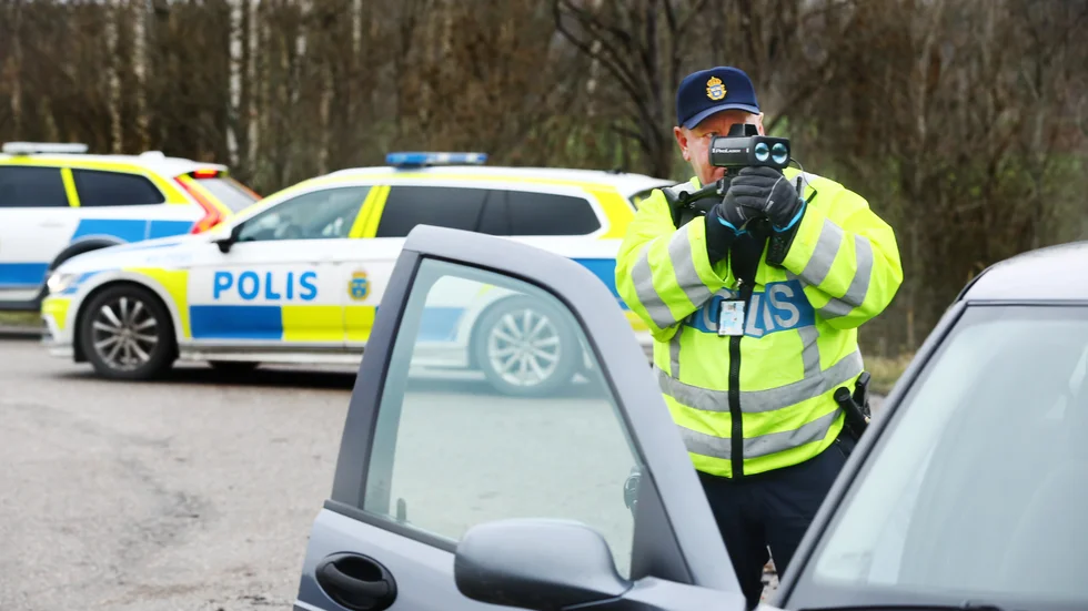 Under trafikveckan, vecka 50, mätte polisen bland annat hastigheten på E 20 i Eskilstuna.