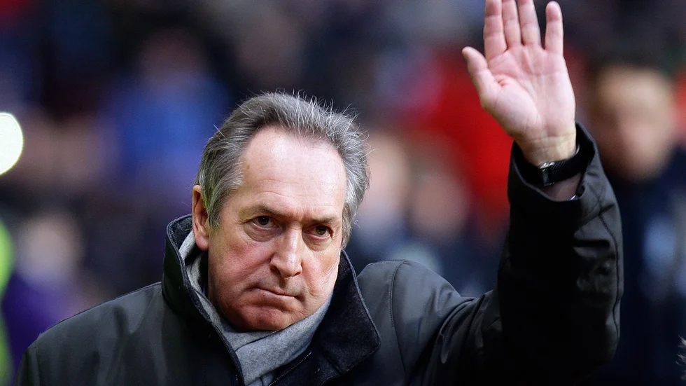 Före detta franske förbundskaptenen och klubbtränaren Gerard Houllier är död. Arkivbild