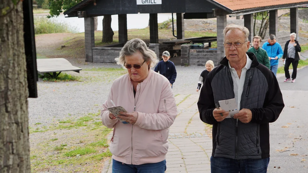 Bernt och Rose-Marie Alfredsson var två av deltagrna vid söndagens Skogsbingo.