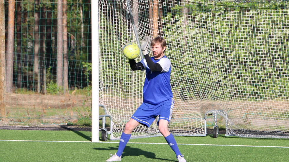 Utespelaren som blev målvakt. Vid 22 års ålder tog den idag 28-årige Ludvig Boman på sig målvaktshandskarna. (Arkivbild)