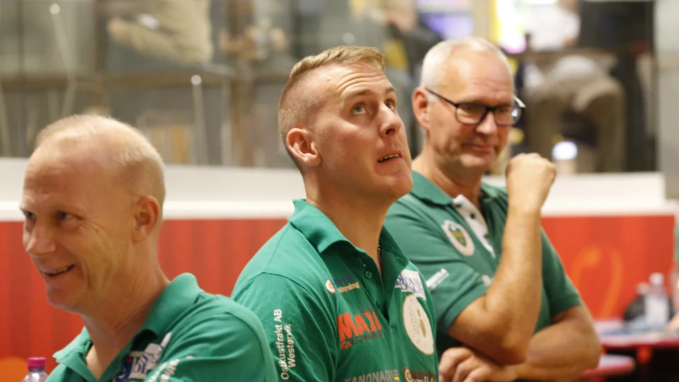 Viktor Matsson och BK Flax fick nöja sig med ett oavgjort resultat, 10–10, mot BK Södra i lördags.