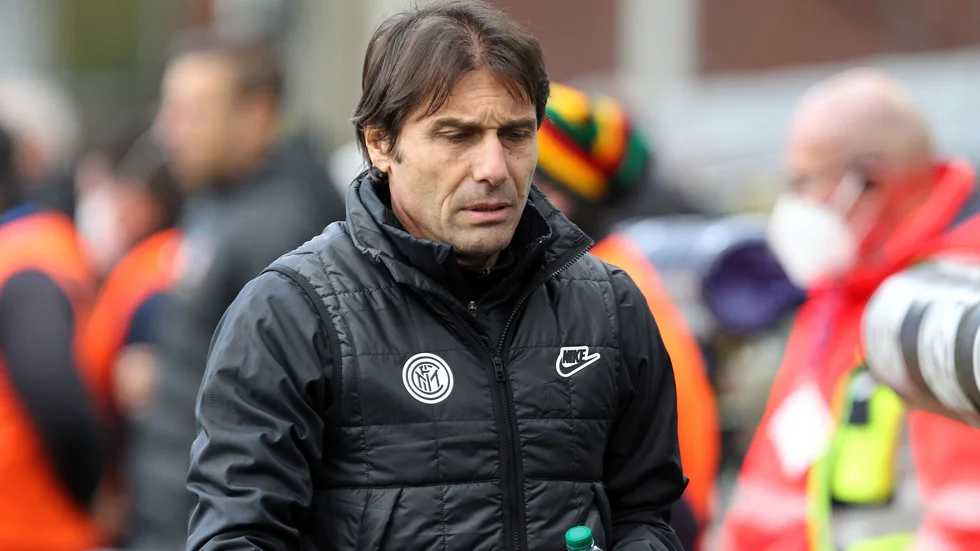 Antonio Conte stängs av i två matcher. Arkivbild.