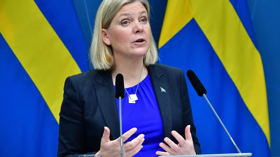 "Magdalena Andersson vållade en del uppståndelse på den presskonferens (22/2) där hon skulle fördöma Rysslands agerande i Ukraina", skriver ledarskribenten, som konstaterar att smekmånaden nog är över.