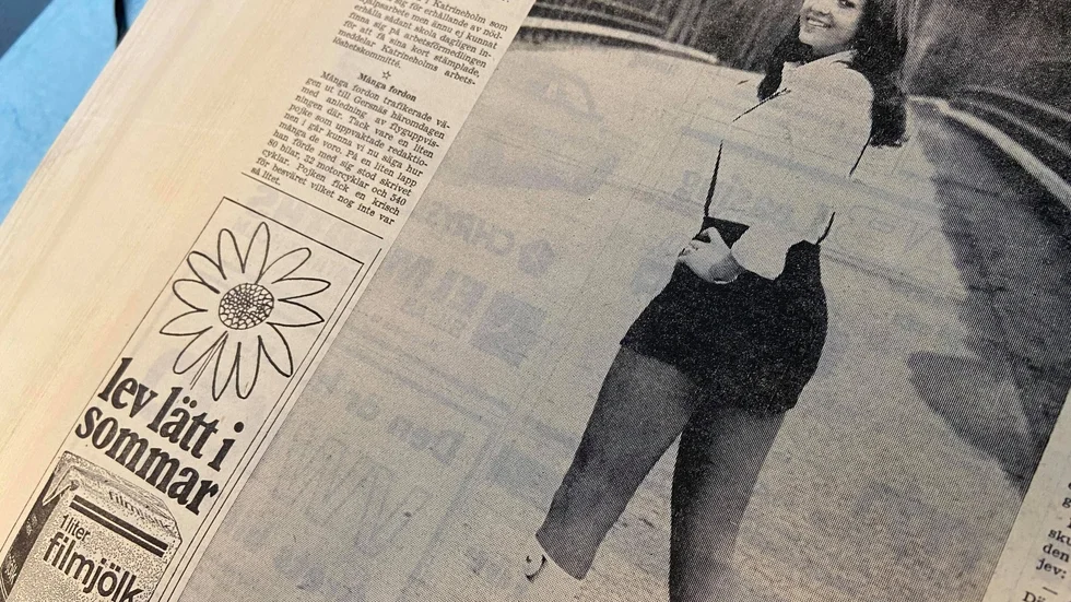 Kuriren för 50 år sedan: Den här flickan är något av en kändis här i trakten. Lisbeth Larsson är en del i trion Larssons Sisters.