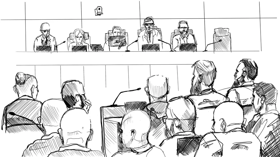 I dag drog den stora förhandlingen mot Vårbynätverket i gång i hovrätten, men rent fysiskt hålls den i säkerhetssalen vid Attunda tingsrätt. 27 personer dömdes till totalt 147 fängelse år när tingsrätten kom med sin dom.