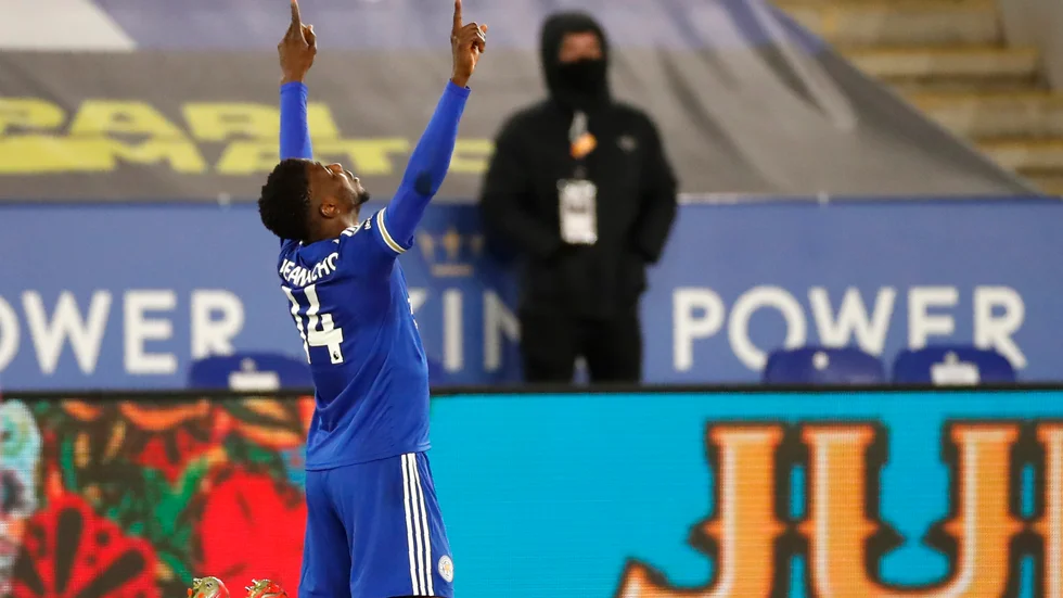 Kelechi Iheanacho ordnade viktiga tre poäng åt Leicester.