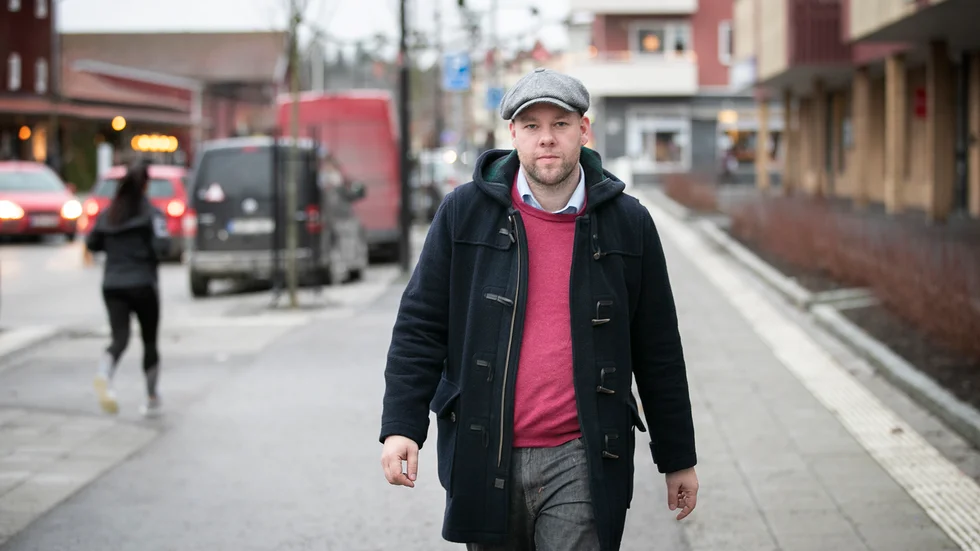 Redan till månadsskiftet hoppar Johan Rocklind (S) av sina politiska uppdrag i Gnesta. I stället blir han chef på IF Metall.