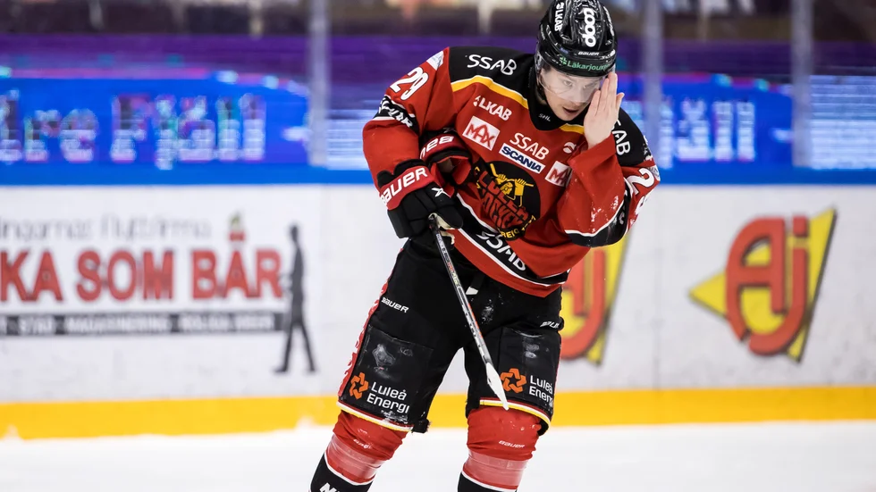 Erik Gustafsson kan komma tillbaka till isen under kvartsfinalserien mot Skellefteå.