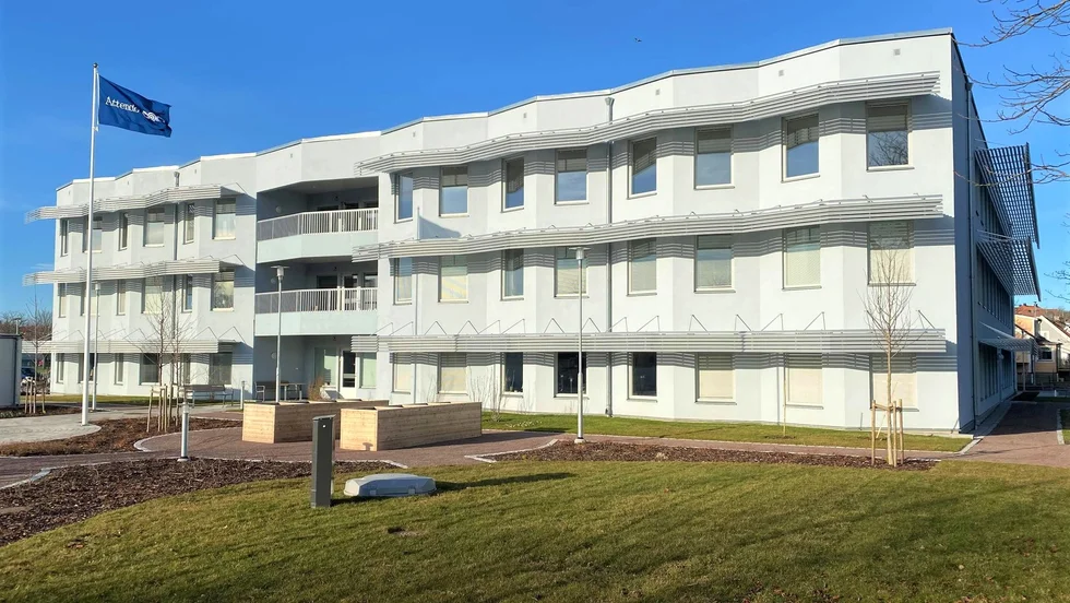 Äldreboendet Nämndemansgatan har fått hård kritik av både anhöriga och personal. 