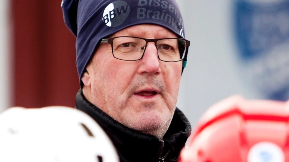 Tommy Svensson fyllde 70 år på onsdagen. Festen har han skjutit upp till hösten. Tipset är att Villa-Lidköping vinner guld på både damsidan och herrsidan i år.