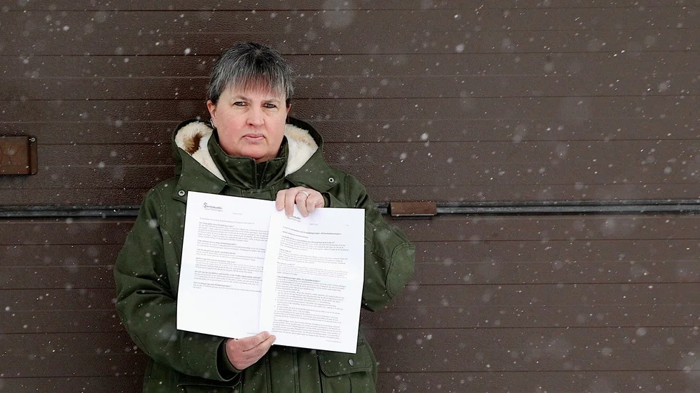 Veronica Afvander, Älvsbyn, är kritisk mot meningen att man får göra "nödvändiga inköp" om än man bor i ett covid-drabbat hushåll. Nyligen kom ett informationsbrev från Smittskyddsläkarföreningen.