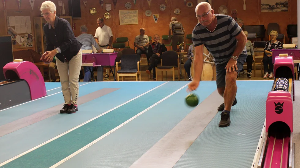 Dick Jahrl är en av entusiasterna som spelar kägel flera gånger i veckan.