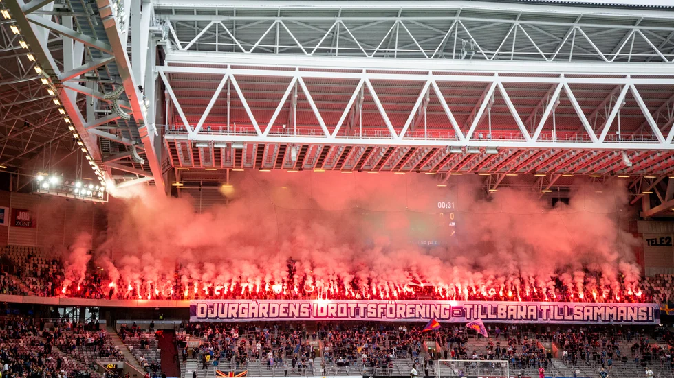 Djurgårdsklacken under sömdagens Stockholmsderby mot AIK på Tele2-arena. Arkivbild.