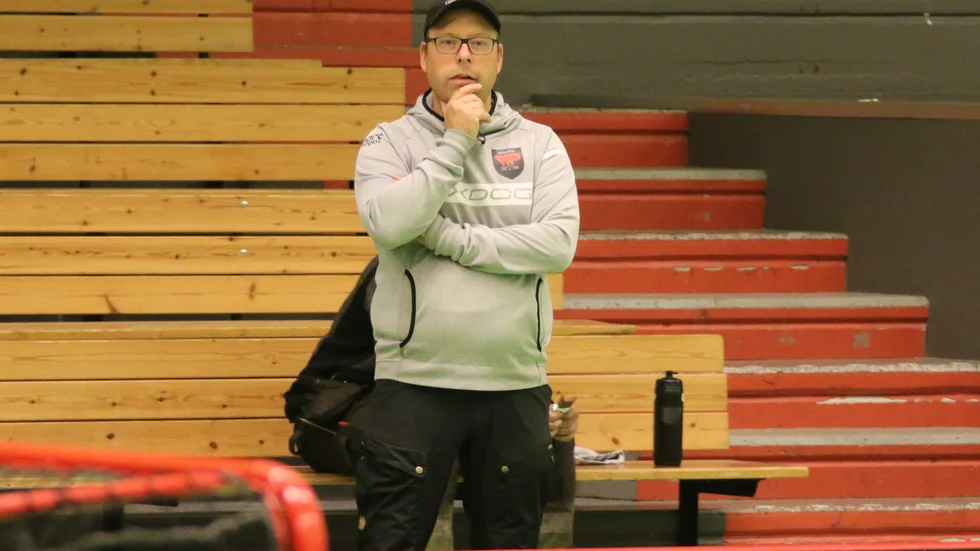 Wibaxtränaren Fredrik Wiklund ser fram mot två tuffa uppgifter under helgen.