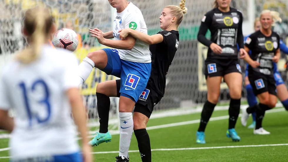 Lovisa Gustafsson i duell mot Uppsala.