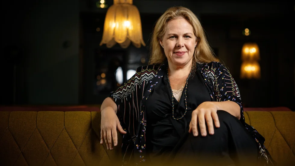 Petra Brylander, teaterchef på Uppsala stadsteater, har gjort om radioprogrammet "Utkantssverige"  till en teaterföreställning på Uppsala stadsteater.